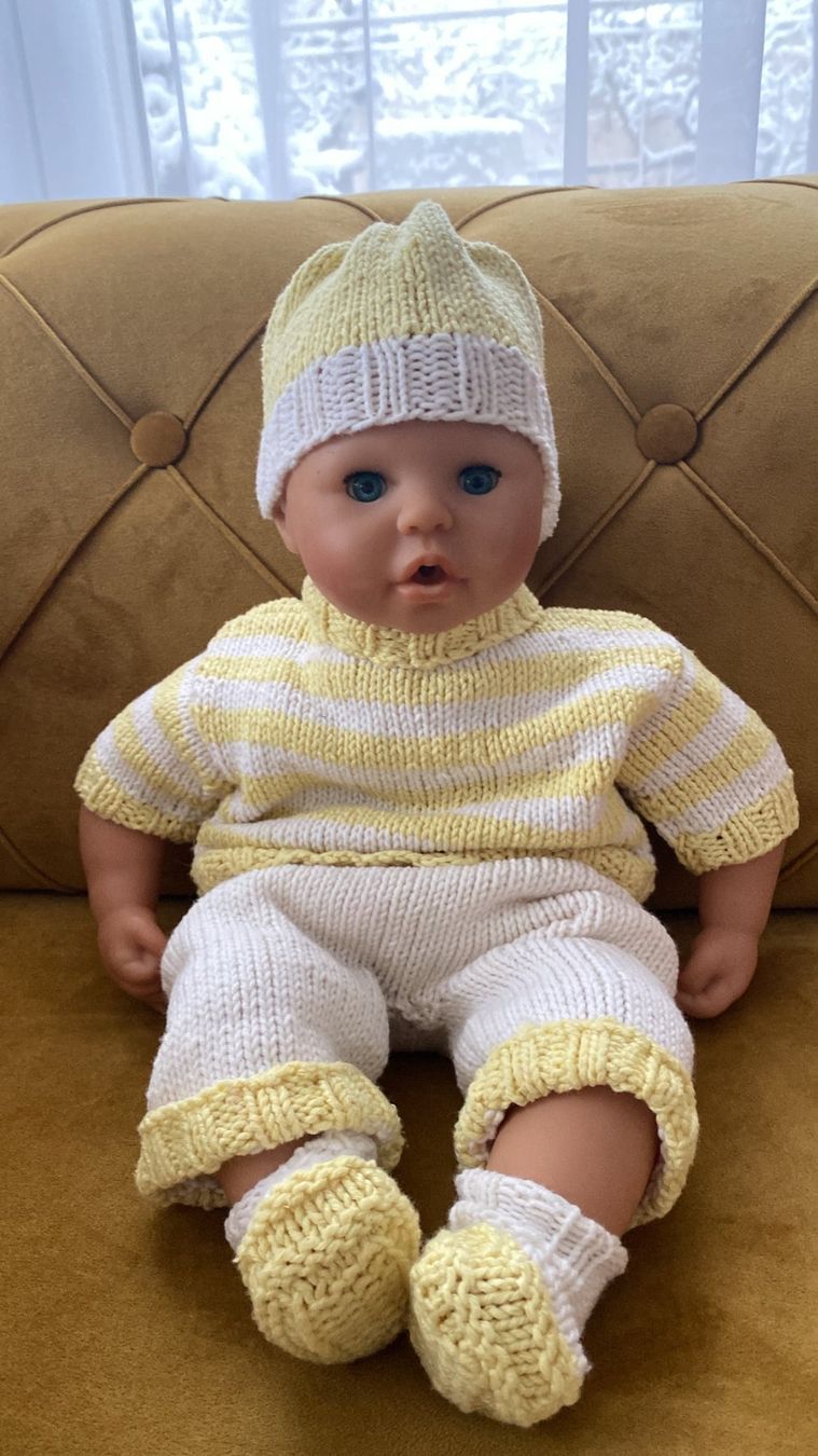 Poupées: gestrickte Puppen Kleider, handarbeit – D'occasion à Dagmersellen par Arcticsnow2017 5
