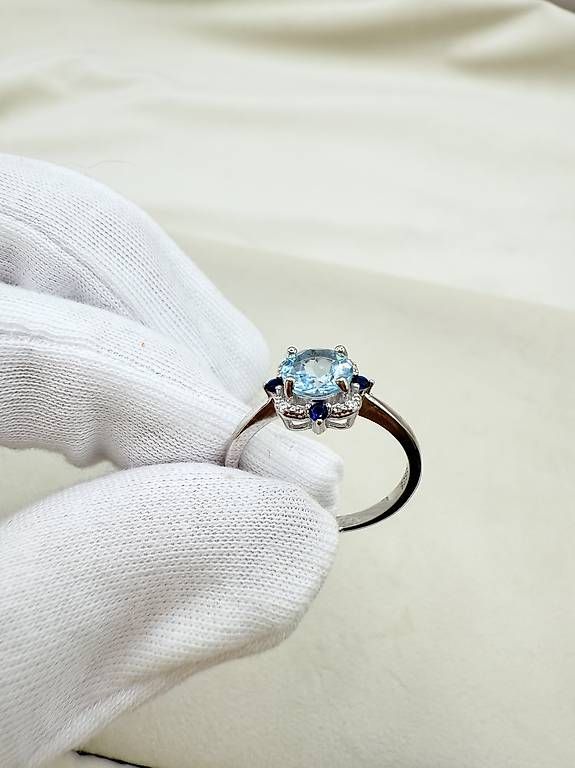 Anelli: Eleganter 925er Silberring mit Sky Blue Topas – Usato da Thalwil venduto da han_2b8c 6