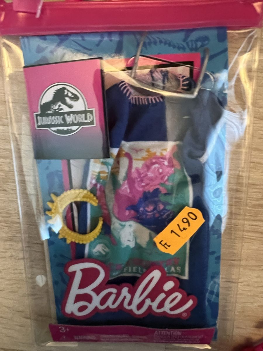 Giocattoli: 1 neu Barbie Kleid mit Accessoires – Nuovo e nell'imballaggio originale da Triesen venduto da bubita