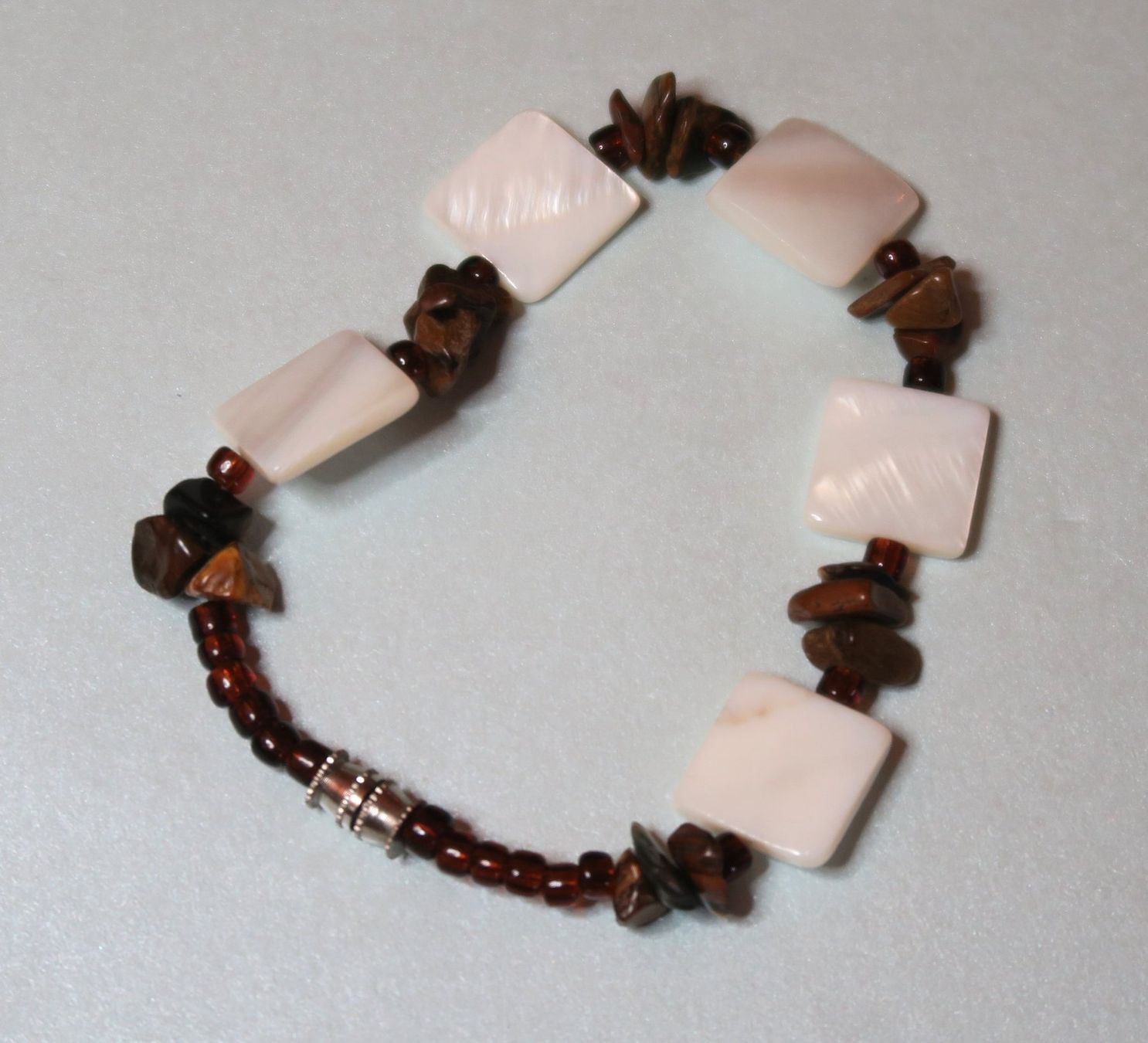 Bracciali & Braccialetti: Armband Perlmutt/Tigerauge – Usato da Brittnau venduto da marlenestone 2
