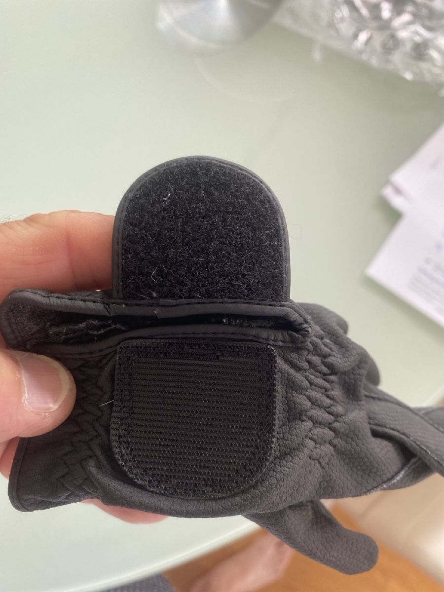 Guanti & manicotti: Reit Handschuhe Gr. 5 für es ca. 8-9 jährige  – Usato da Schmerikon venduto da SwissKFO 4