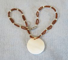 Kette Glasperlen, Anhänger Perlmutt