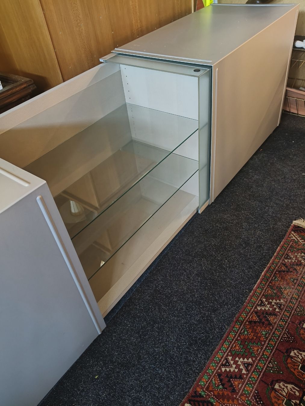 Team By Wellis Cassettiere: Sideboard Volare Team by Wellis – Usato da Zwingen venduto da inf_2blh 4