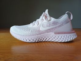 ++ NIKE Epic React Flyknit Gr. 39 ++  