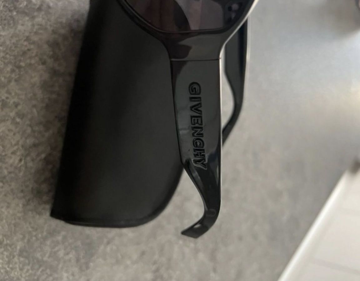 Givenchy Occhiali & Lenti: Sonnenbrille Givenchy – Usato da Kriens venduto da Modequeen8 2