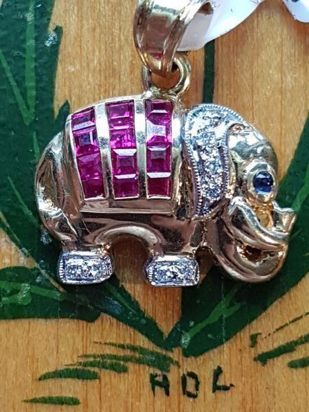 Ciondoli: Süsser Elefanten Anhänger, 18 Karat – Nuovo (secondo la descrizione) da Unterägeri venduto da Altgoldschmuck