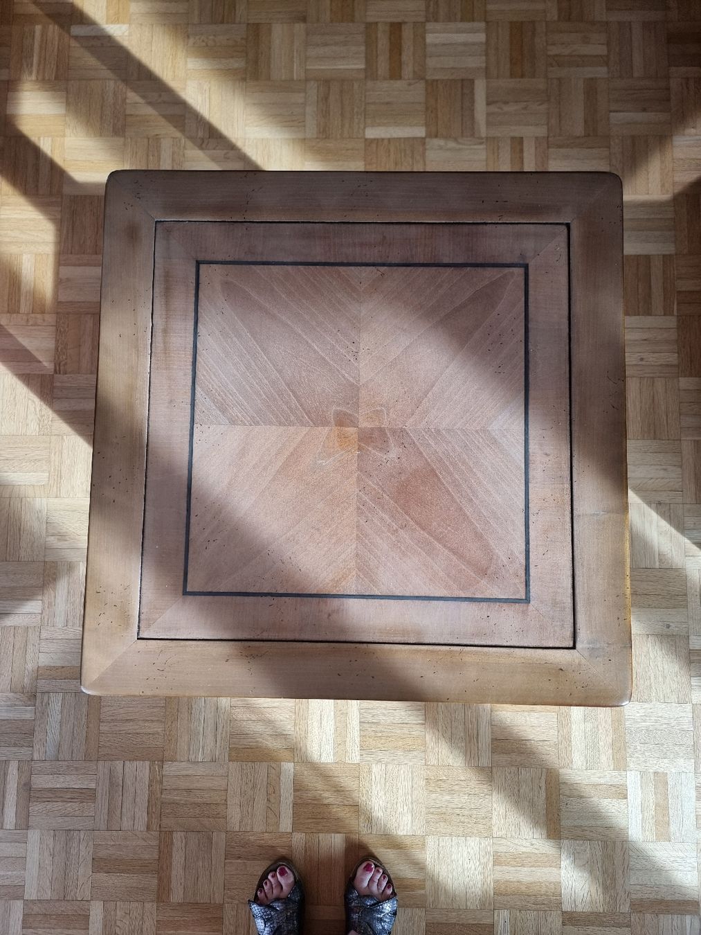Tavoli: Table d'appoint en merisier massif style Louis Philippe  – Usato da Bevaix venduto da Lemana 3