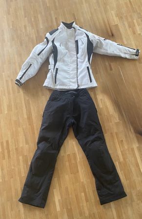 IXS DamenMotorradJacke  u. Hose M kurz