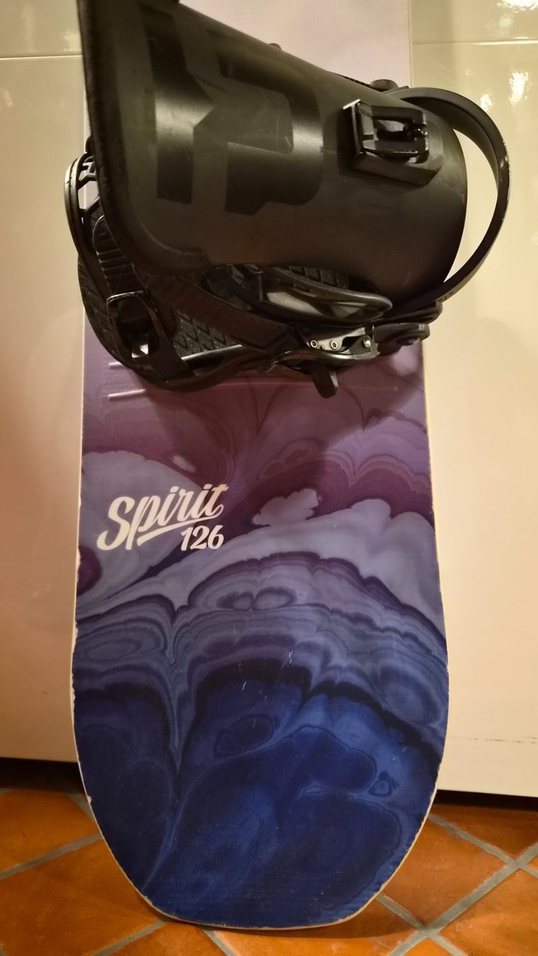 Snowboard Nitro Board: Nitro Snowboard 126cm inkl. Union Bindung – Usato da Oberrieden venduto da Raja011 2