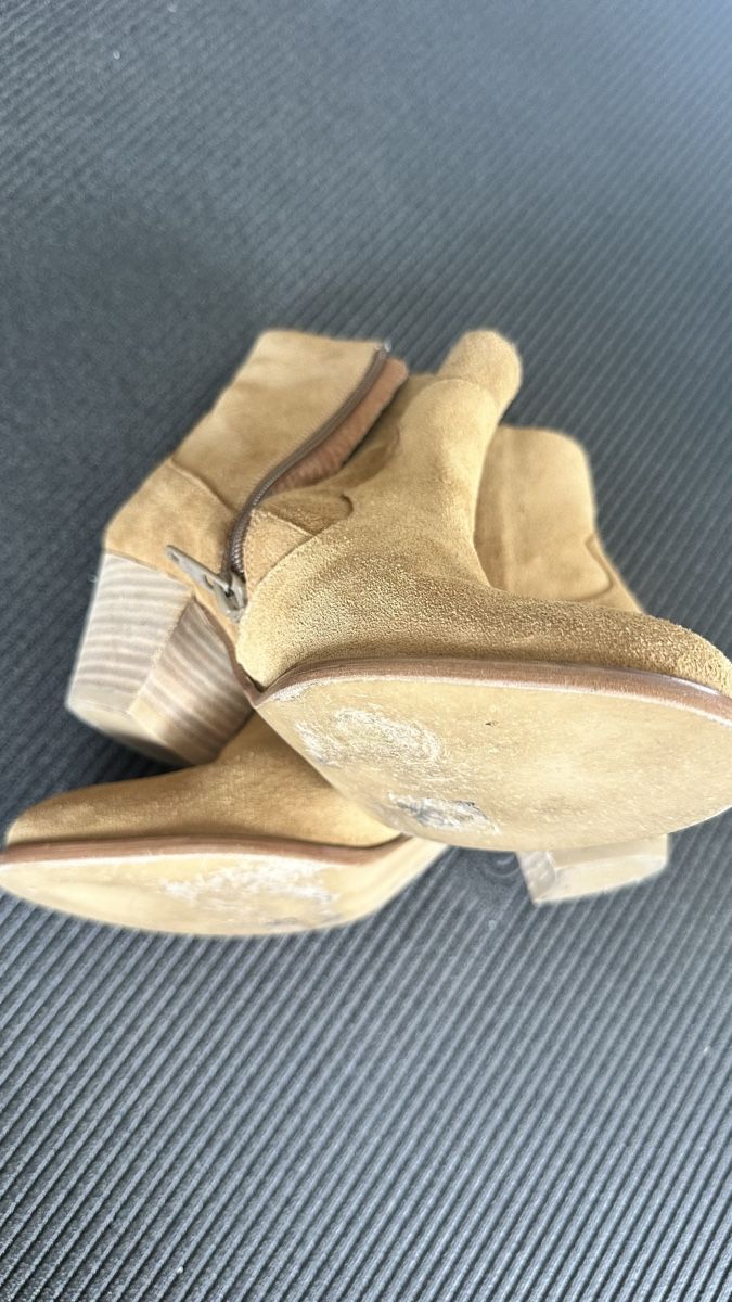 Nafnaf Scarpe da donna: Bottines cuir suède camel cloutées style western, taille 36 – Nuovo (secondo la descrizione) da Vuippens venduto da ale_6gkb 5