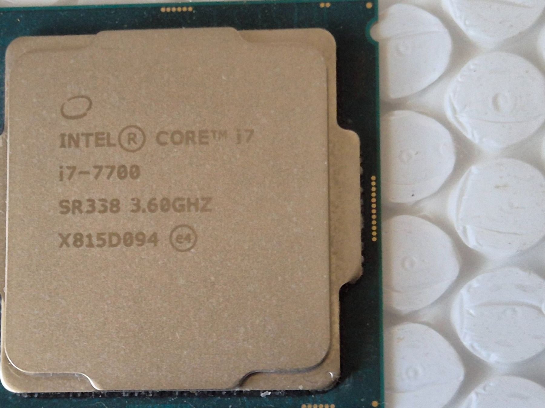 Intel Composants électroniques: Intel core I7-7700 – D'occasion à Roggwil BE par GLDANI
