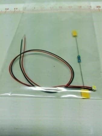 Componenti elettronici: LED SMD 3528 gelb, 2/12V verkabelt – Nuovo (secondo la descrizione) da Luzern venduto da Salefactory 5