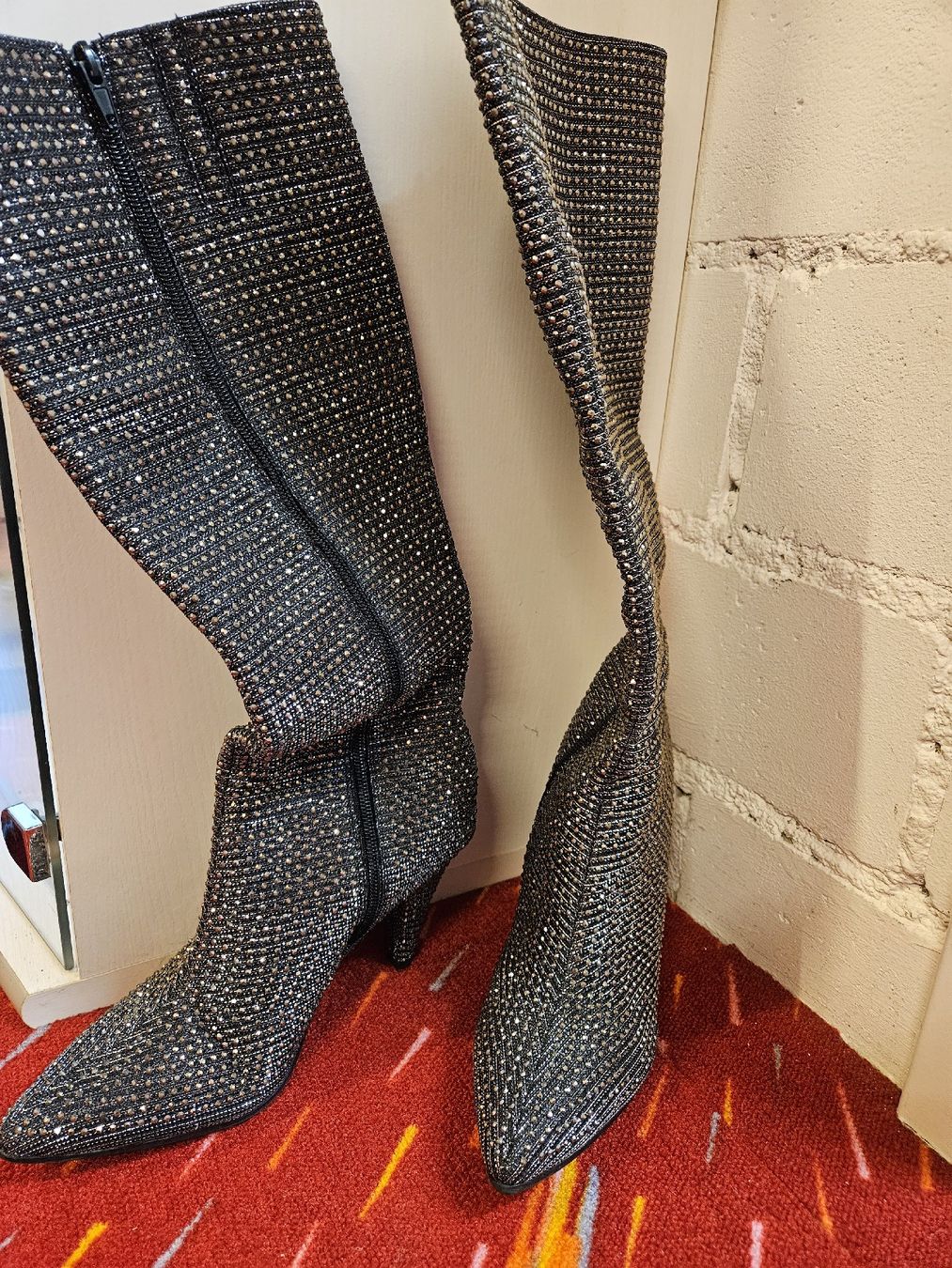 Scarpe da donna: Stiefel Glitzer Gr. 40 – Usato da Aesch BL venduto da Ipnf 1