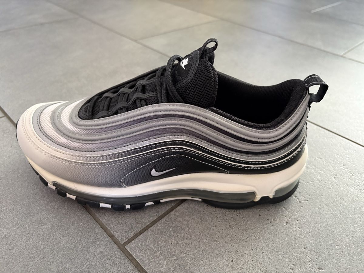 Nike Scarpe da uomo: Nike Air Max 97 (Grösse 41) – Nuovo (secondo la descrizione) da Goldach venduto da Jannis403 4