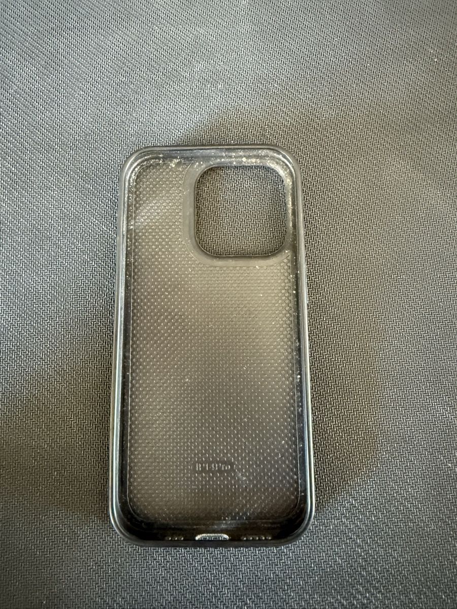 Apple Covers & Schutzfolien: Gummi Hülle für IPhone 14 Pro – Gebraucht aus Lohn SH von scopi_19 1