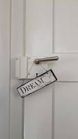 Schild "Dream Sweet Dream", 18x5x1.5 cm