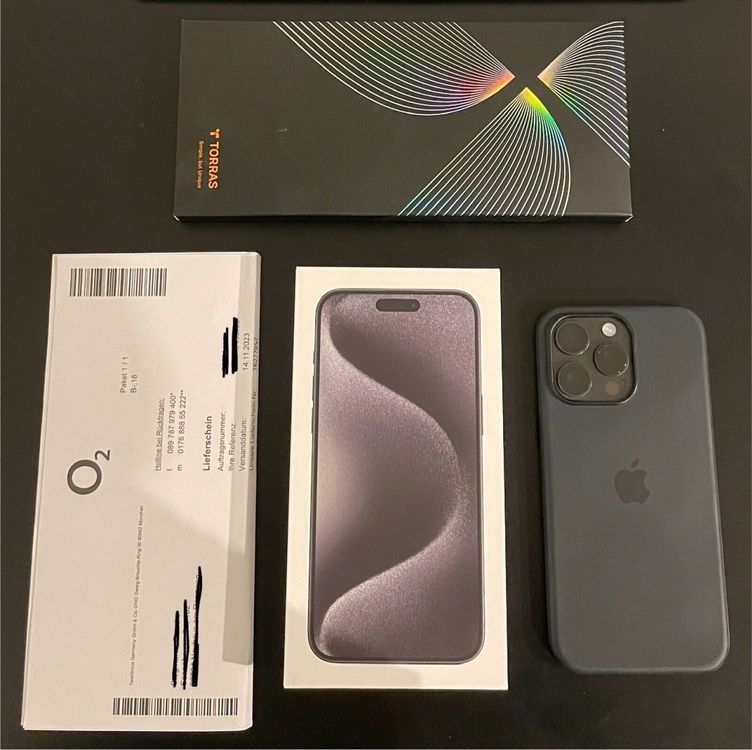 Apple iPhone 15 Pro Max 256 GB Schwarz Titan (entsperrt)