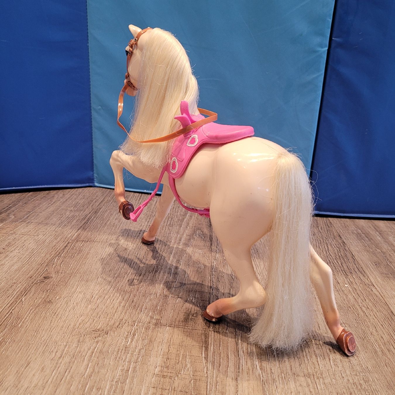 Giocattoli: Barbie Pferd Isabelle Farben – Usato da Niederbuchsiten venduto da klengyel 2