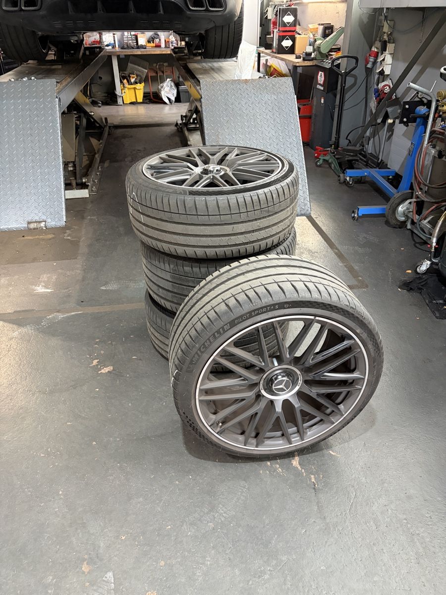 Mercedes-Benz Felgen: Amg Felgen 21" Original – Gebraucht aus Oberengstringen von Titina90 3