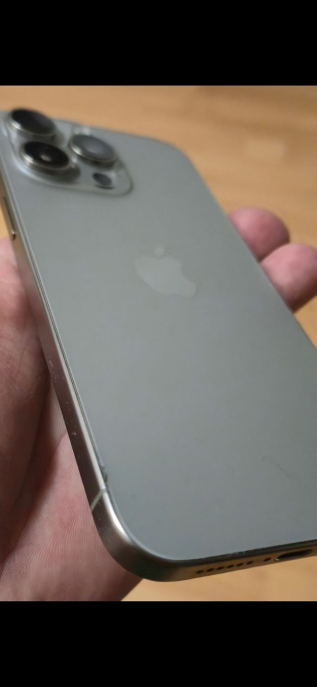Apple Portables: Iphone 15pro max – D'occasion à Islikon par oma_7dx5 1