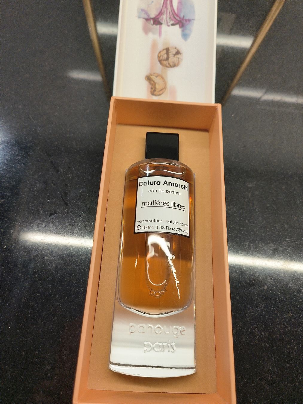 Profumi & Eau de Toilette: Datura Amaretti  Matières Libres EDP 100ml – Usato da Carouge GE venduto da pro_xrm5 2