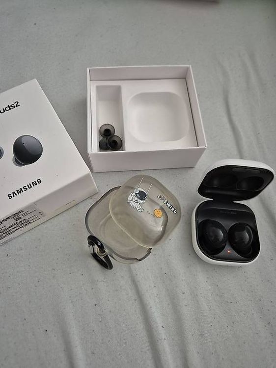 Samsung Galaxy Buds 2 2