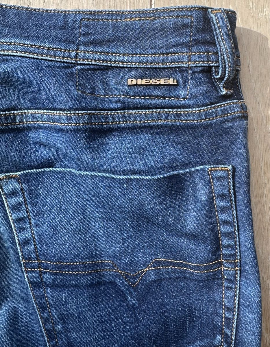 Diesel Jeans: Diesel Herren Jeans Grösse 32/32 – Nuovo (secondo la descrizione) da Kollbrunn venduto da Frma18 5