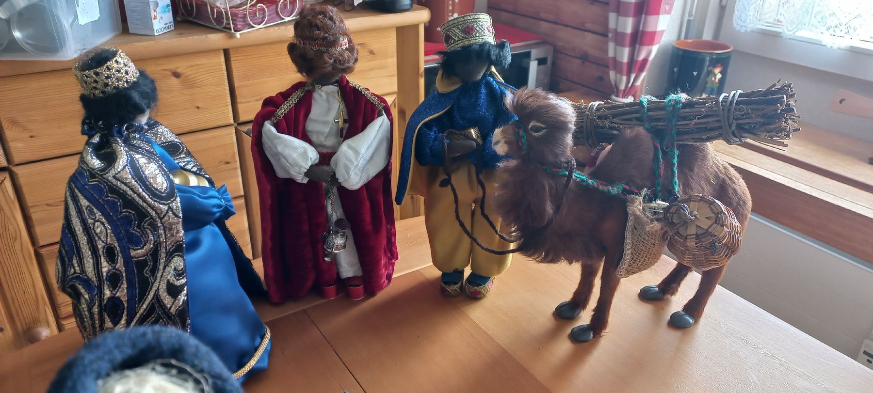 Toutes les décorations: Krippenfiguren, jede Figur ein Unikat – D'occasion à Hausen am Albis par Fahei 6