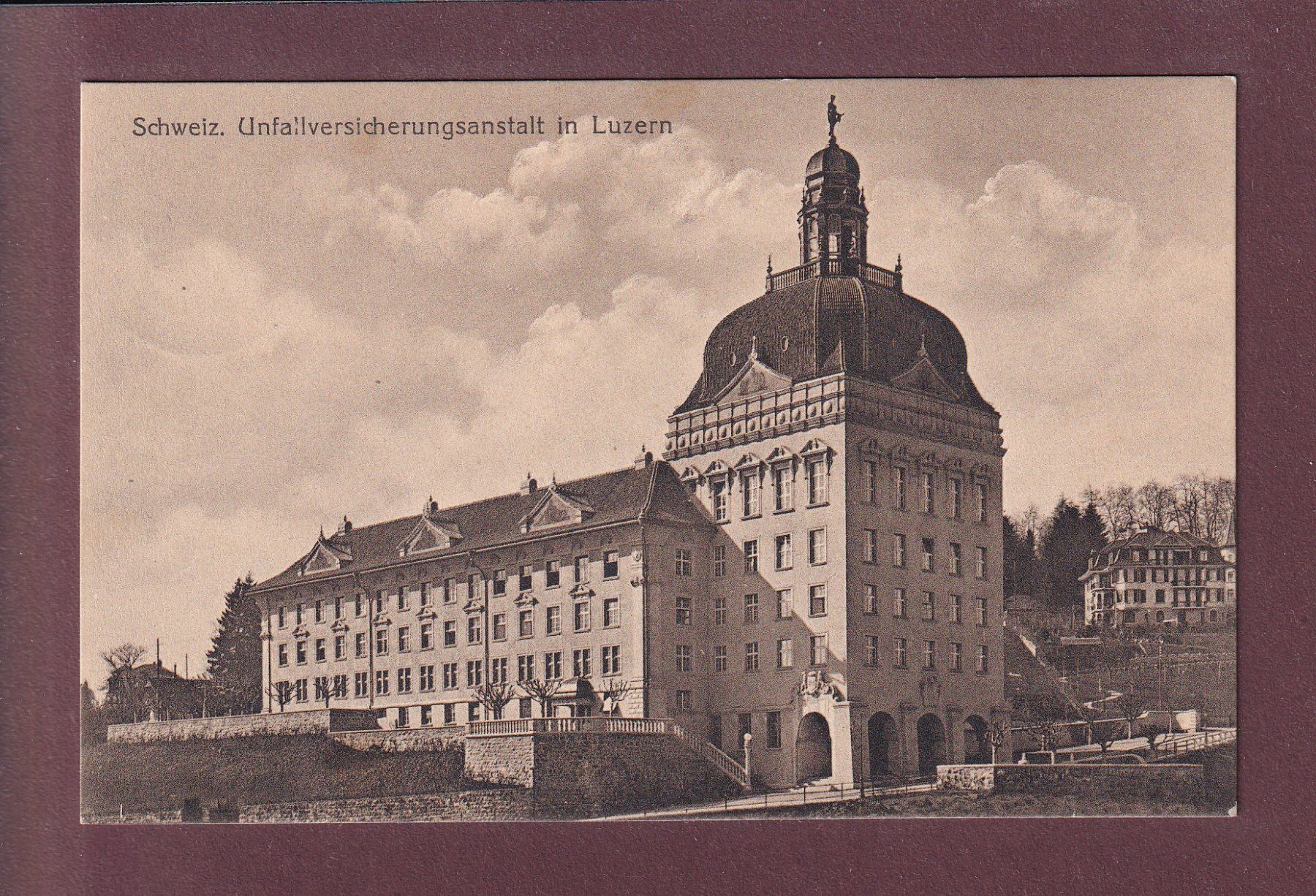 Cartes postales: LUZERN - Unfallversicherungsanstalt – D'occasion à Pully par nicecards