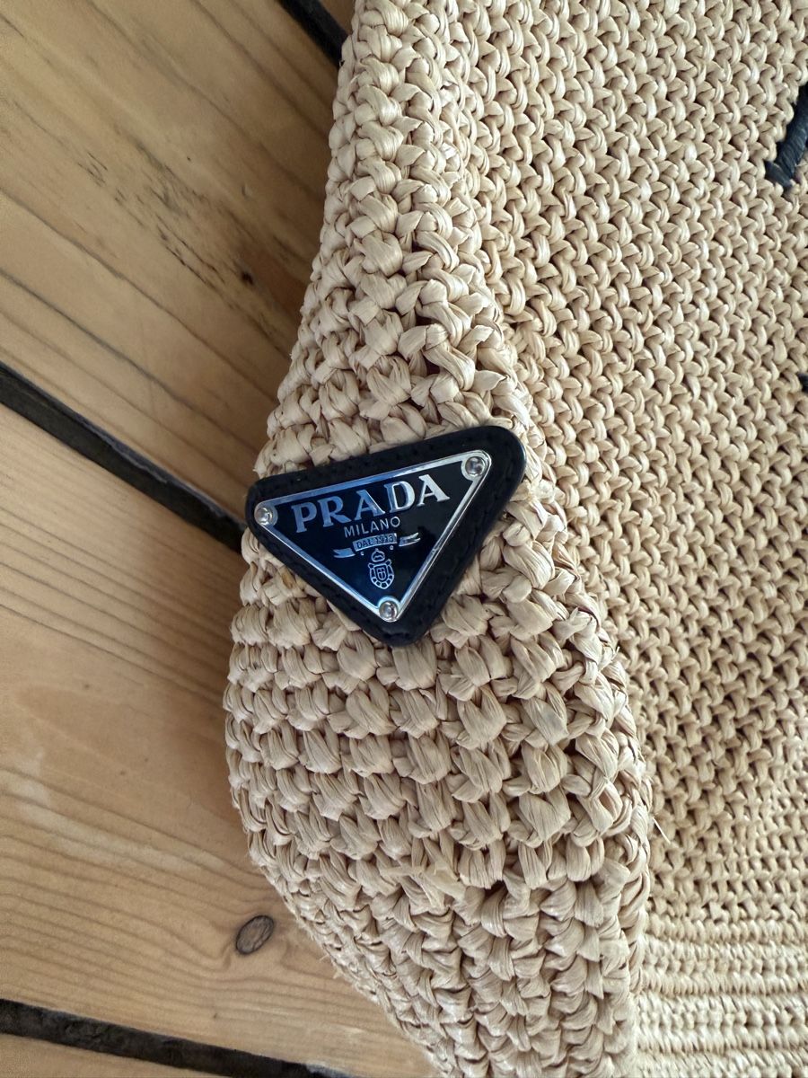 Prada Taschen: Prada Tote Bag Beach Bag – Gebraucht aus Zürich von Romjana 2