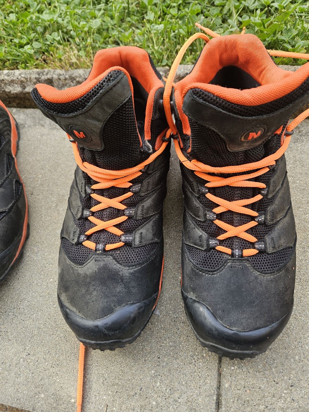 Merrell Scarpe da uomo: Merrell Herren Wanderschuhe Gr.46 Schwarz-Orange – Usato da Neftenbach venduto da Wummwila