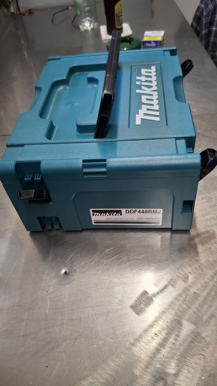 Makita Tutti gli attrezzi: Makita DDF448RMJ Koffer neu – Nuovo (secondo la descrizione) da Zuckenriet venduto da baro05 4