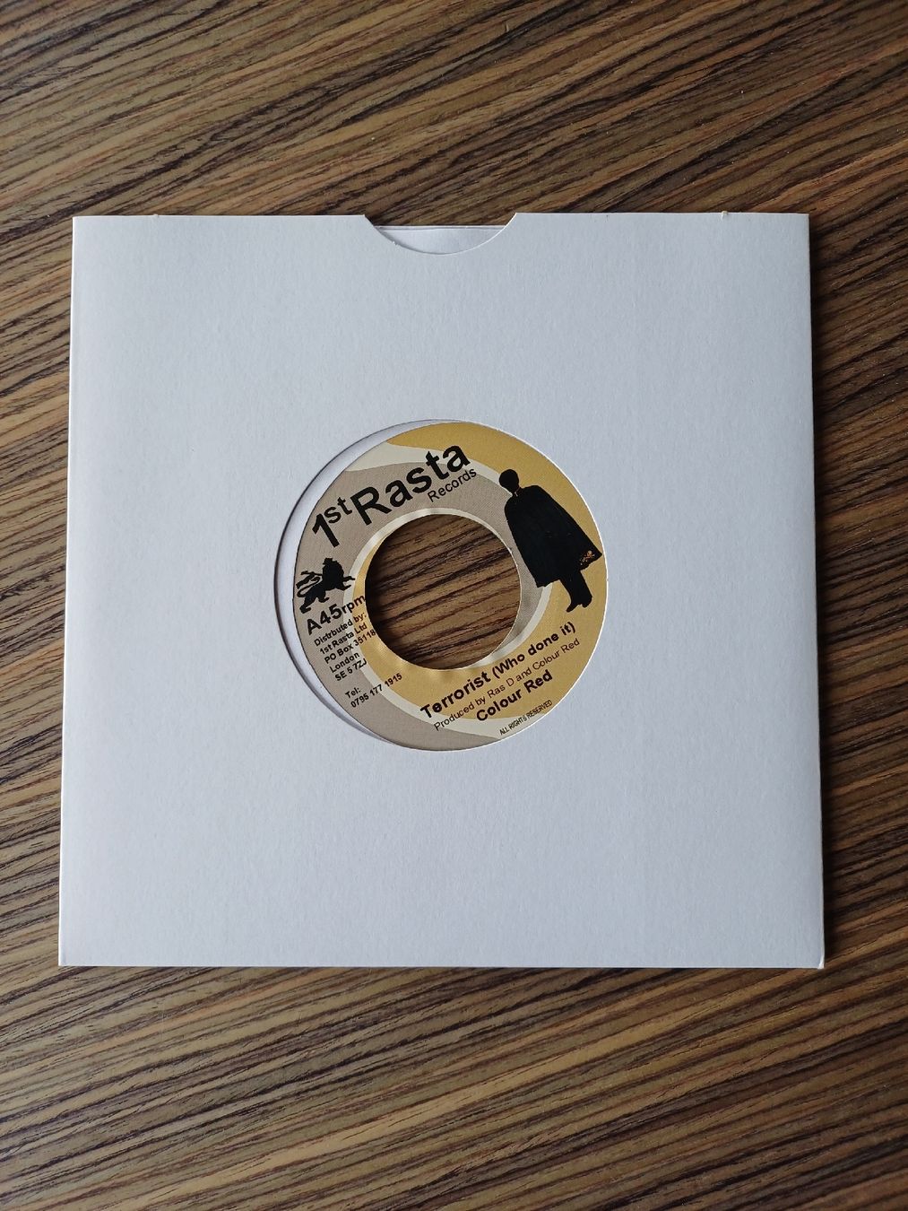 Dischi in vinile: Colour Red "Terrorist" 45t – Usato da Begnins venduto da Drastic-Sound