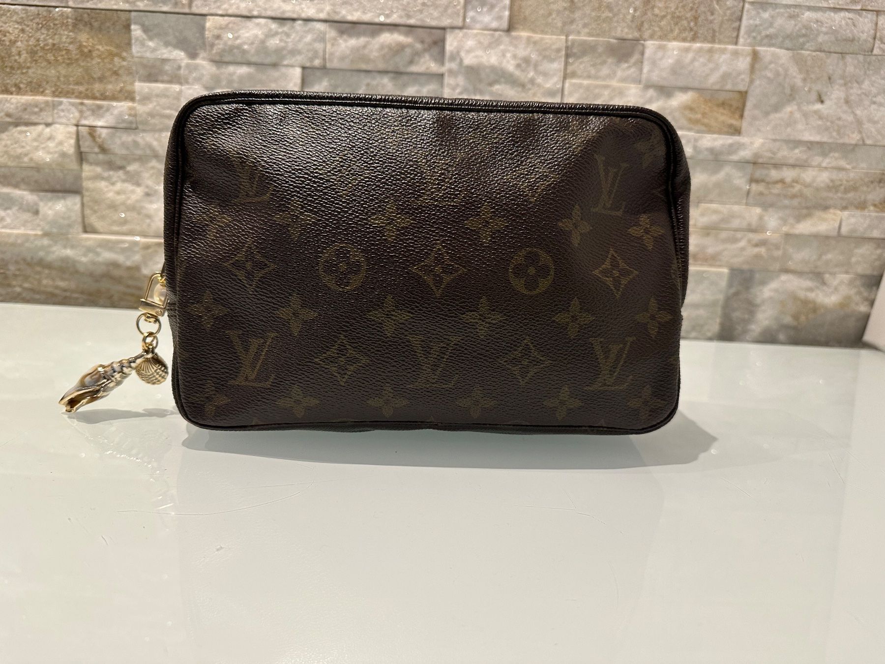 Louis Vuitton Borse da donna: Louis Vuitton Necessaire - Nr. 1154 – Usato da Hittnau venduto da LuxAndMore 3