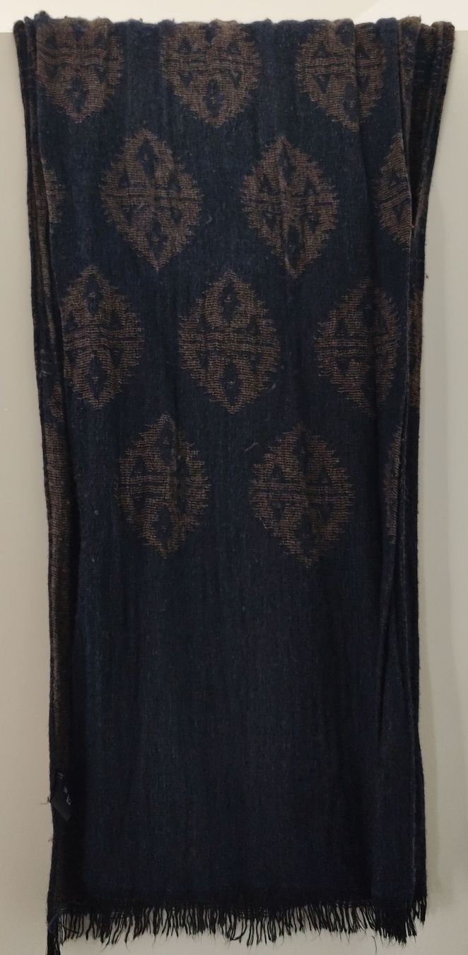 Foulard & Sciarpe: Echarpe légère mixte. taille unique – Usato da Neuchâtel venduto da pie_8t6p