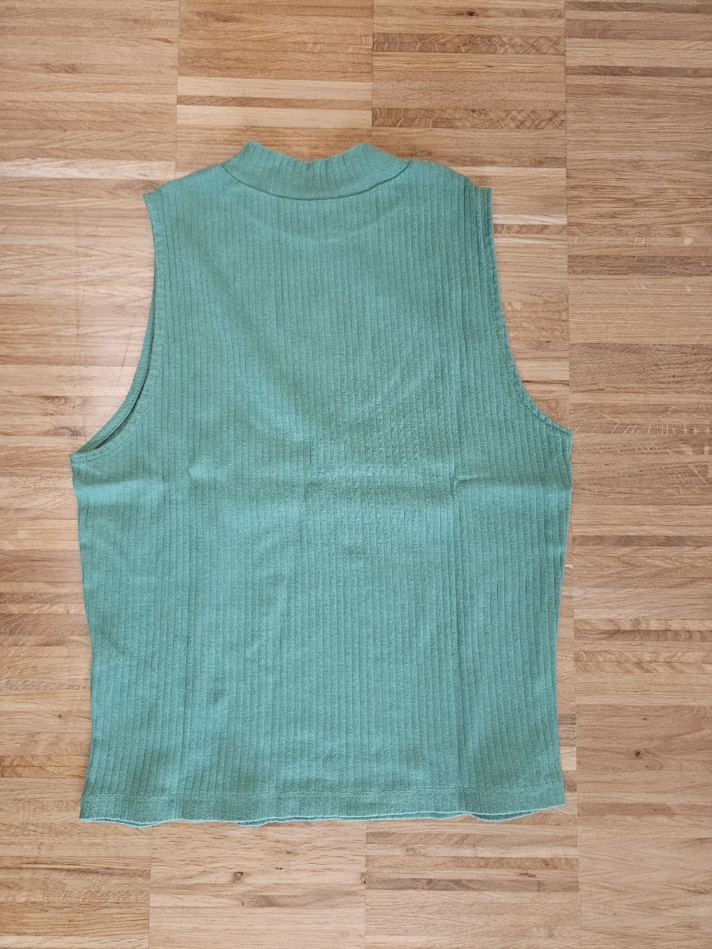 Tops: Top in Grün, 100% Baumwolle, Grösse M – Gebraucht aus Zürich von the_k8dc 1