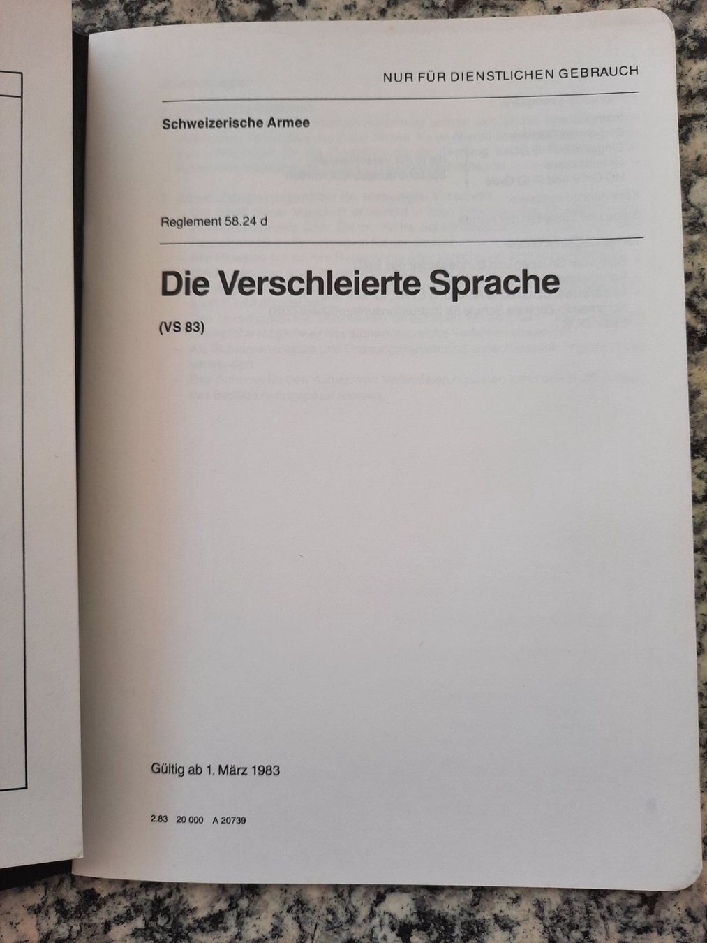 Bücher: Die verschleierte Sprache (VS 83) – Gebraucht aus Ruswil von Sammlergeist 1