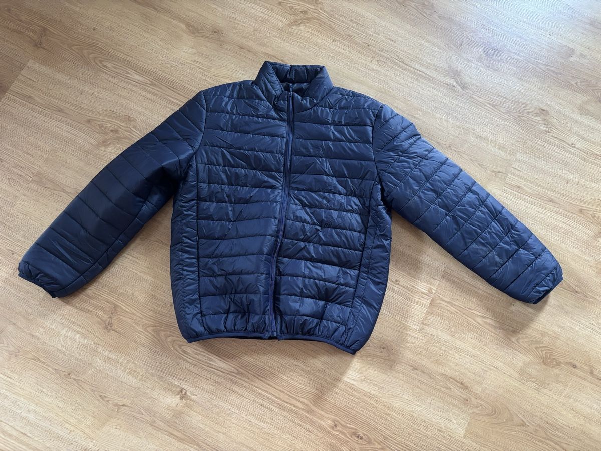 Jacken: Steppjacke dunkelblau Groesse XL – Neu (gemäss Beschreibung) aus Kirchberg SG von lar_8mw6