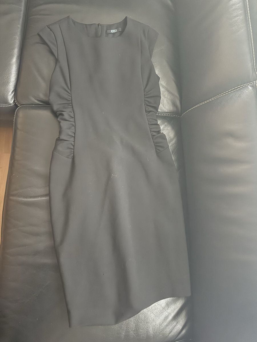 Guess Vestiti: Guess by Marciano elegantes schwarzes Kleid – Usato da Winterthur venduto da yar_dpp8