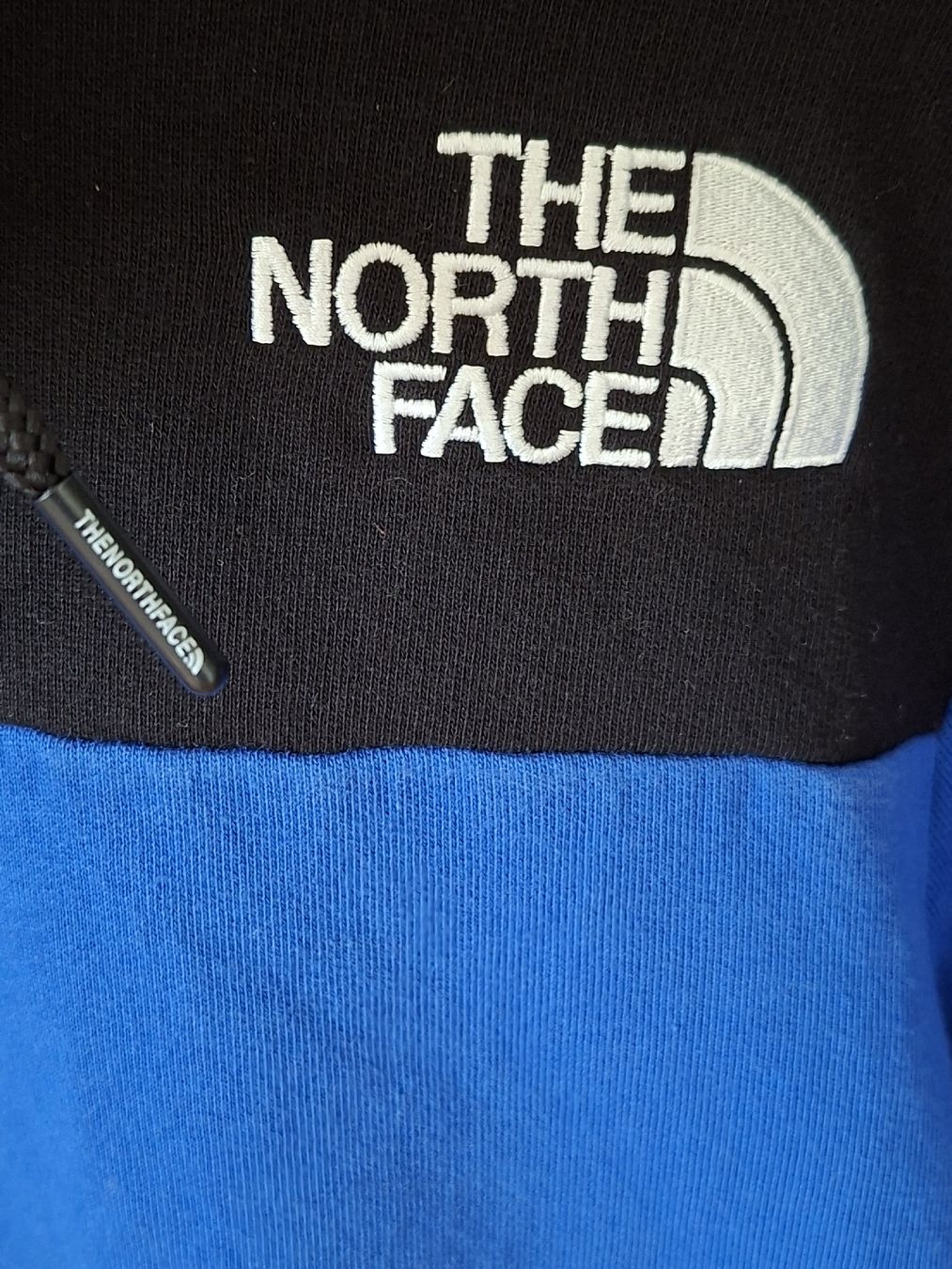 North Face Maglioni & Felpe: The North Face - Sweat à capuche bleu/noir - M – Usato da Renens VD venduto da ser_j2fn 2