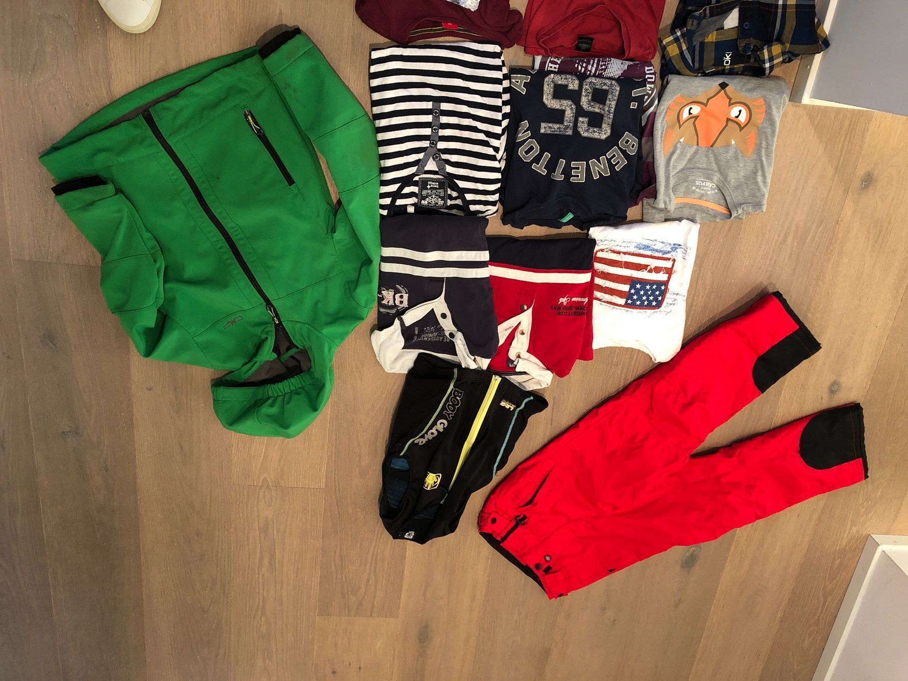 Lotti & Set di vestiti: Kleidung set Kind – Usato da Uitikon Waldegg venduto da sch_68vz 1