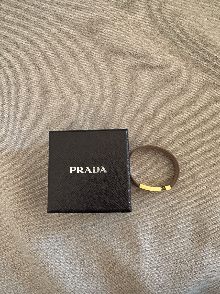 Prada Bracciali & Braccialetti: Prada bracelet – Nuovo (secondo la descrizione) da Lugano venduto da GGcloset 2
