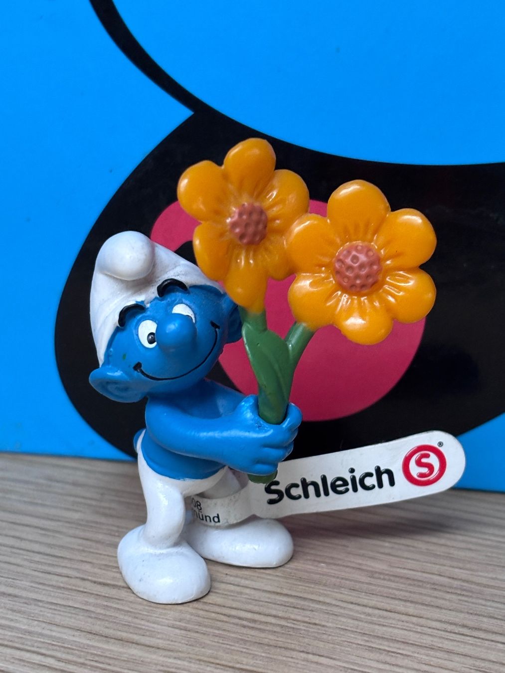Schleich Statuette: Schlumpf mit grossen Blumen – Nuovo (secondo la descrizione) da Lyss venduto da Duckszone