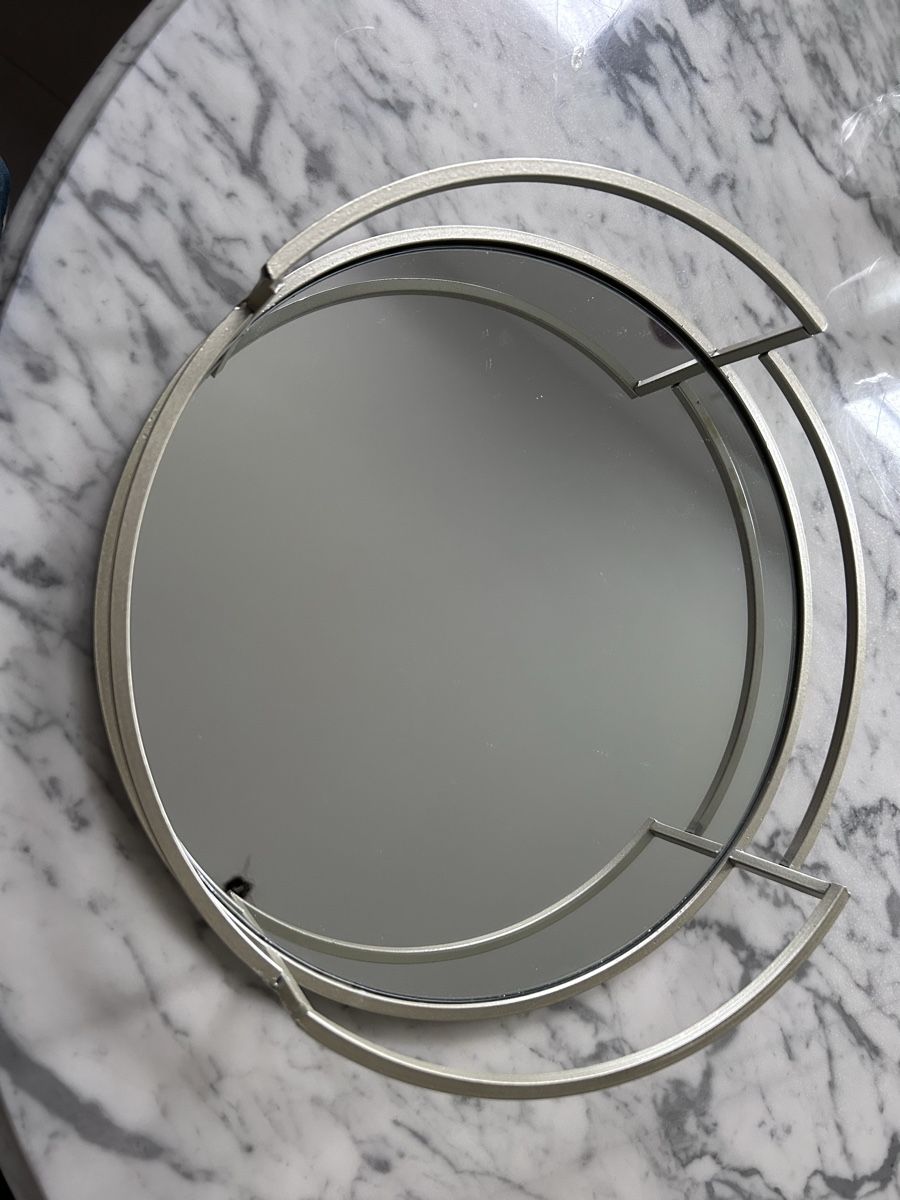 Piatti di portata: Tray in gold colour and mirror base – Nuovo (secondo la descrizione) da Biel/Bienne venduto da zit_v5yc