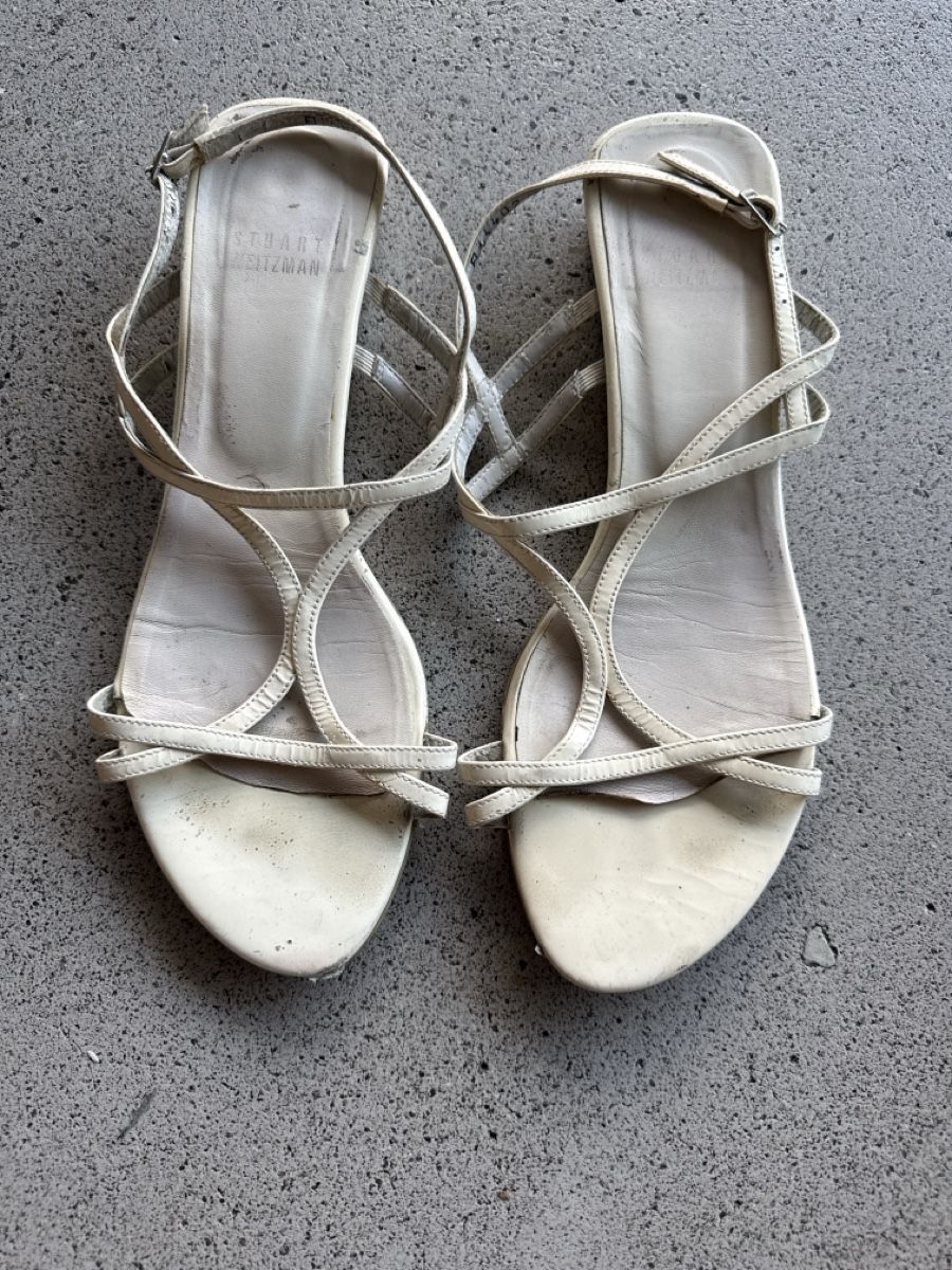 Stuart Weitzman Scarpe da donna: Stuart Weitzmann weisse Lack Sandalen, Gr. 38 – Usato da Richterswil venduto da Solemare47Nicole
