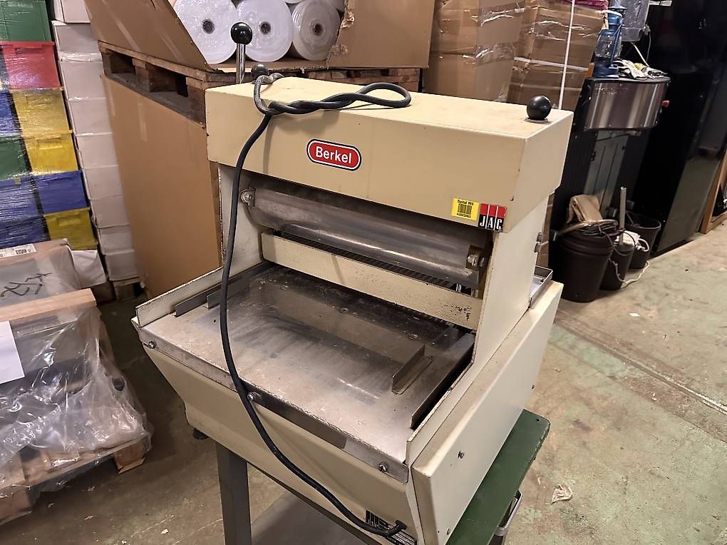 Alle Maschinen: alte Berkel Brotschneidemaschine 380V – Gebraucht aus Necker von liq24 1