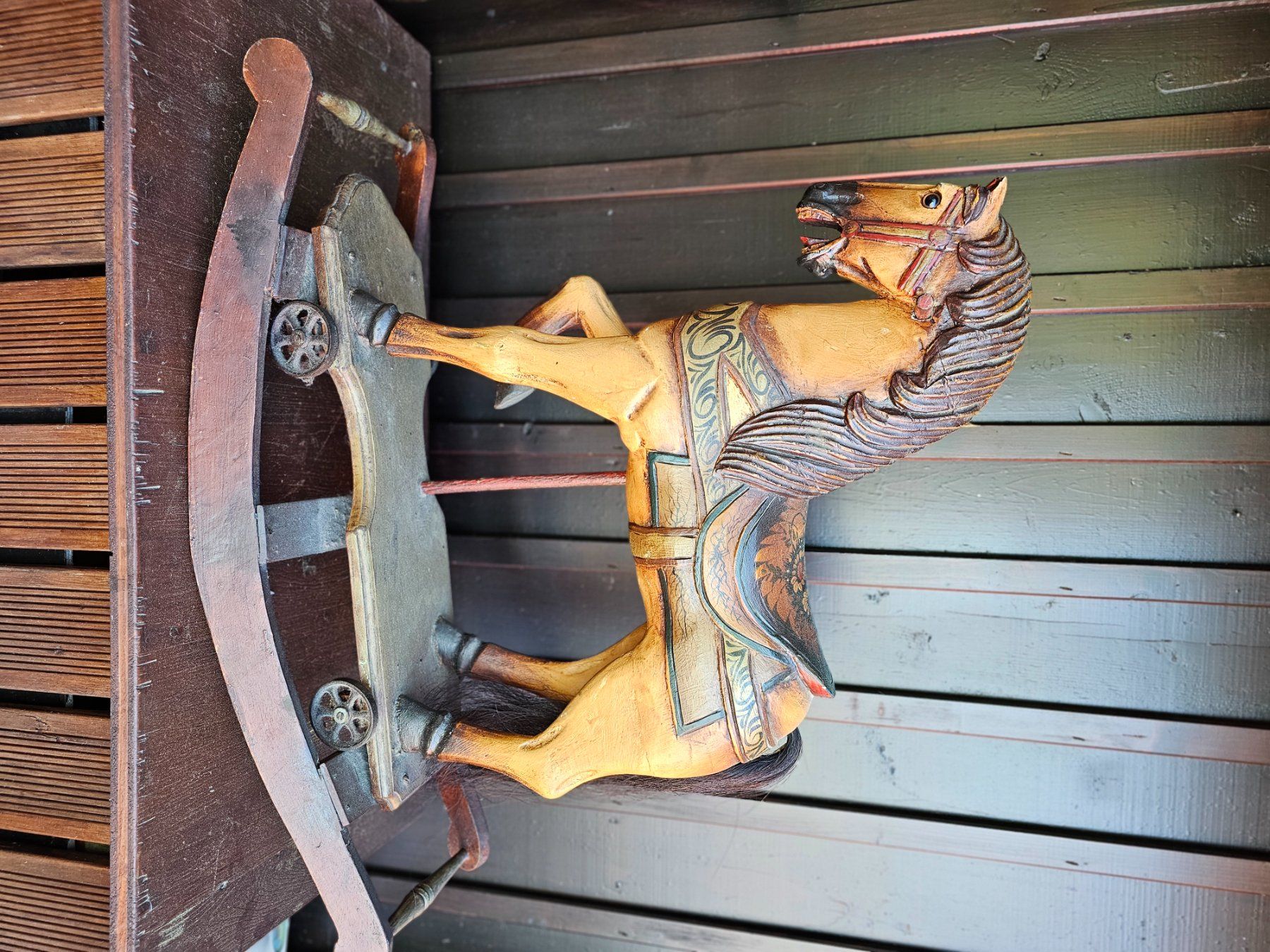 Tutte le decorazioni: Schaukelpferd vintage – Usato da Benzenschwil venduto da p-a-m-o-s 2