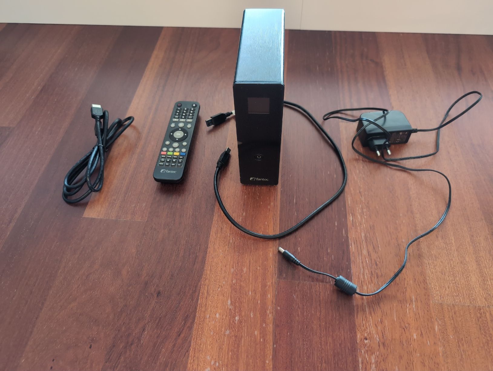 Lettore multimediale & Streamer: Fantec 3DFullHD Mediaplayer mit 2.72Tb HDD – Usato da Aesch BL venduto da Basswelle