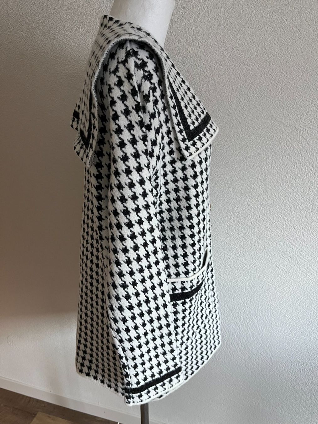 Jacken: Damen Jacke GR  M – Neu und originalverpackt aus Langnau am Albis von Judithsebi 1