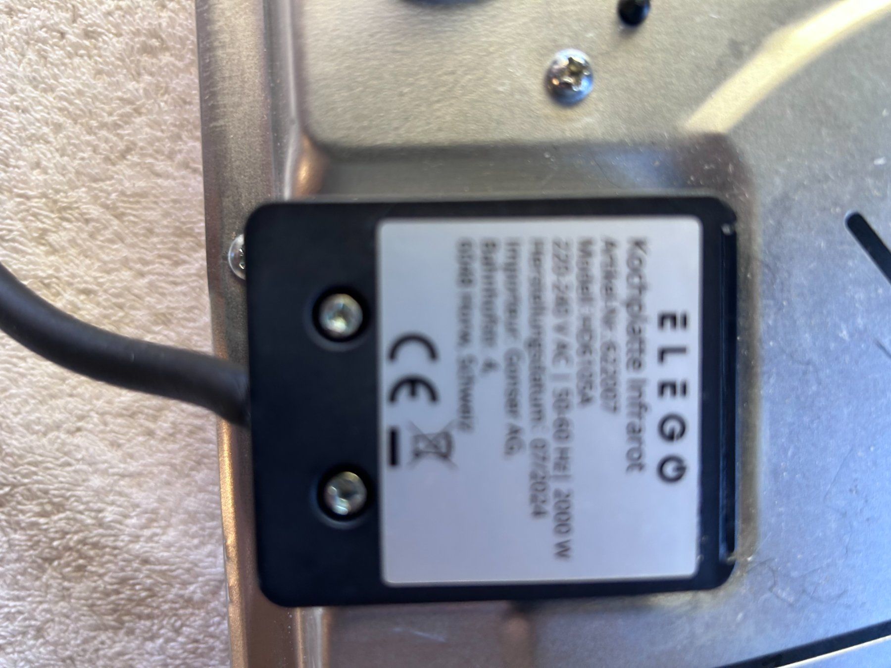 Servierplatten: Kochplatte 2000 Watt – Gebraucht aus Windisch von rubreitenstein 2